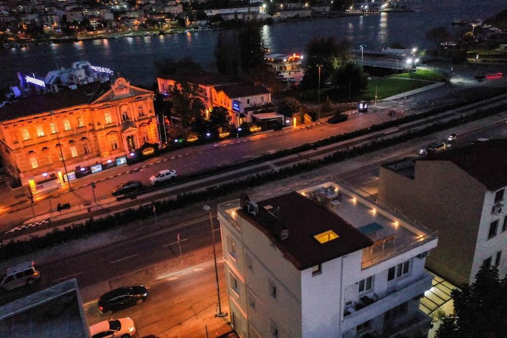 Waterfront Apartment By The Tram - Terrace With Dome & Golden Horn View In Fatih Istanbul Exterior foto