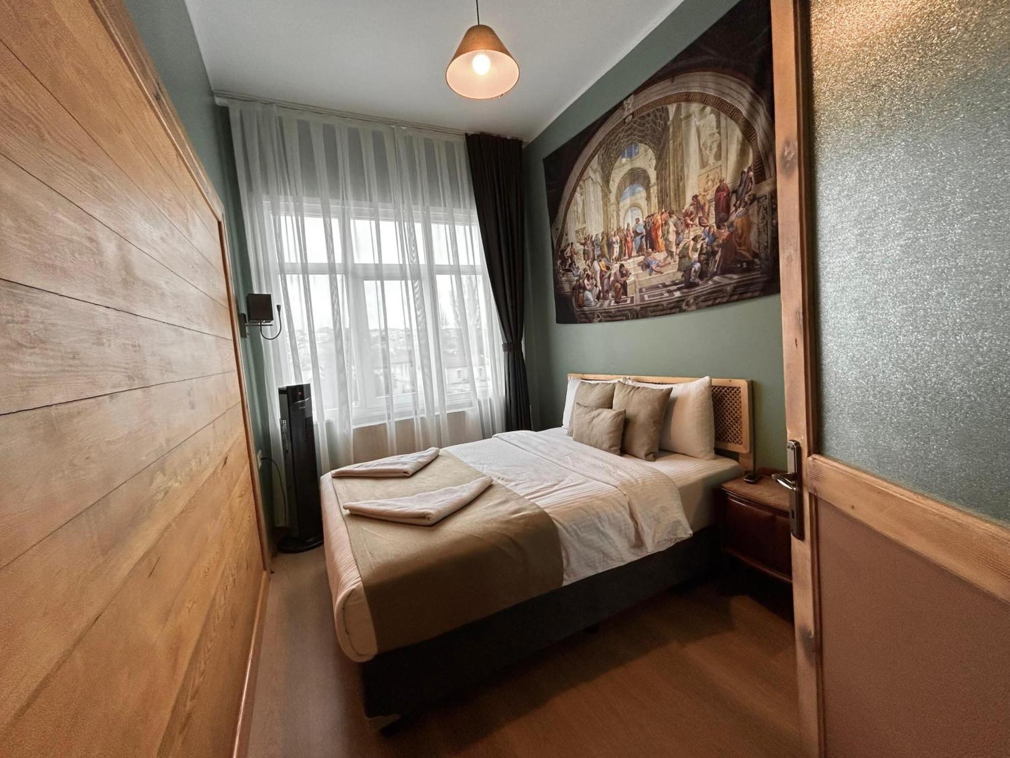 Waterfront Apartment By The Tram - Terrace With Dome & Golden Horn View In Fatih Istanbul Exterior foto