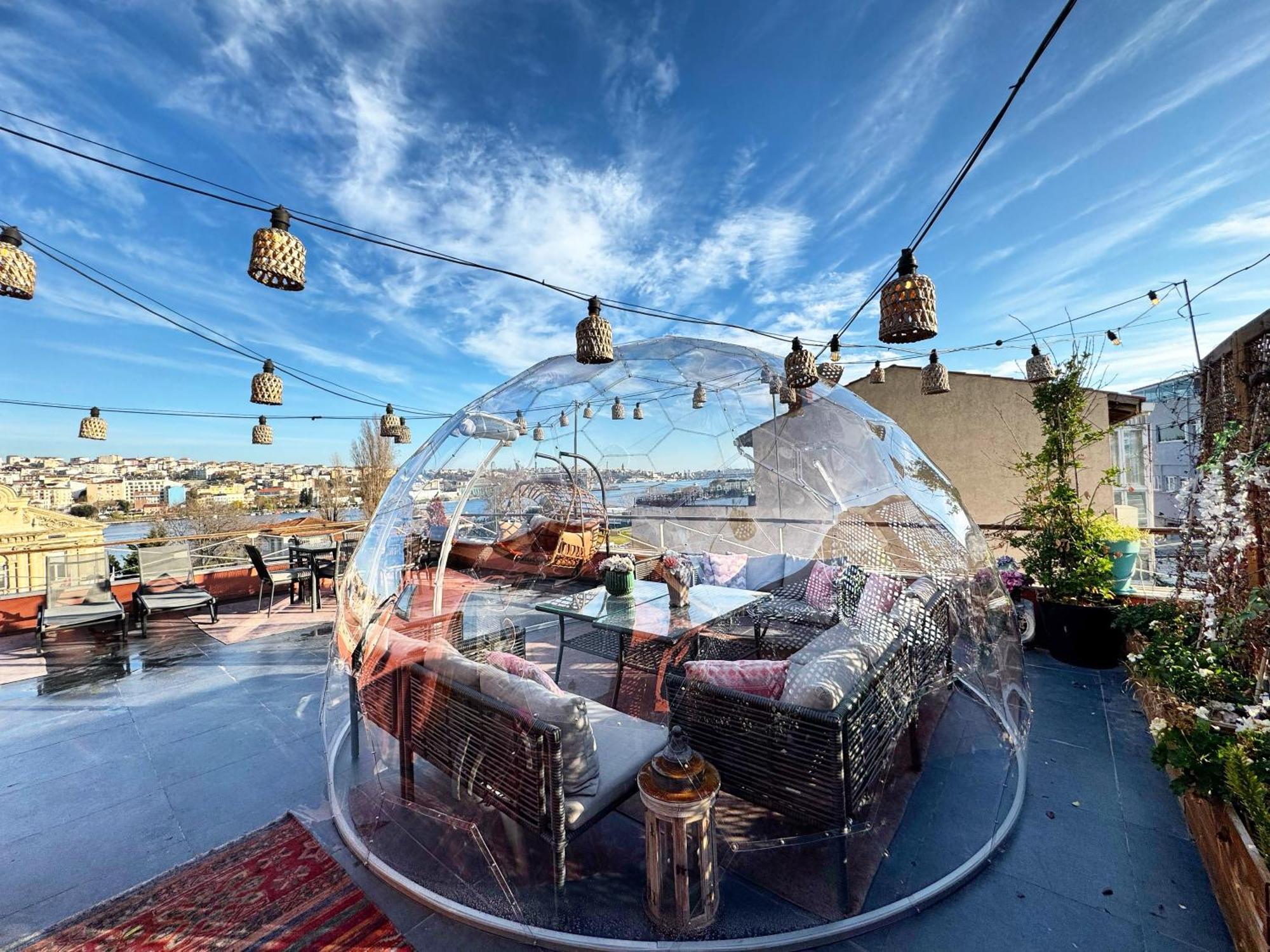 Waterfront Apartment By The Tram - Terrace With Dome & Golden Horn View In Fatih Istanbul Exterior foto